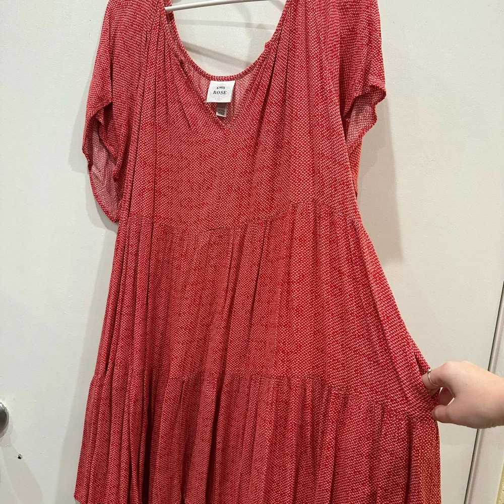 Knox Rose Red Patterned V-Neck Top - Picture 3 of 5